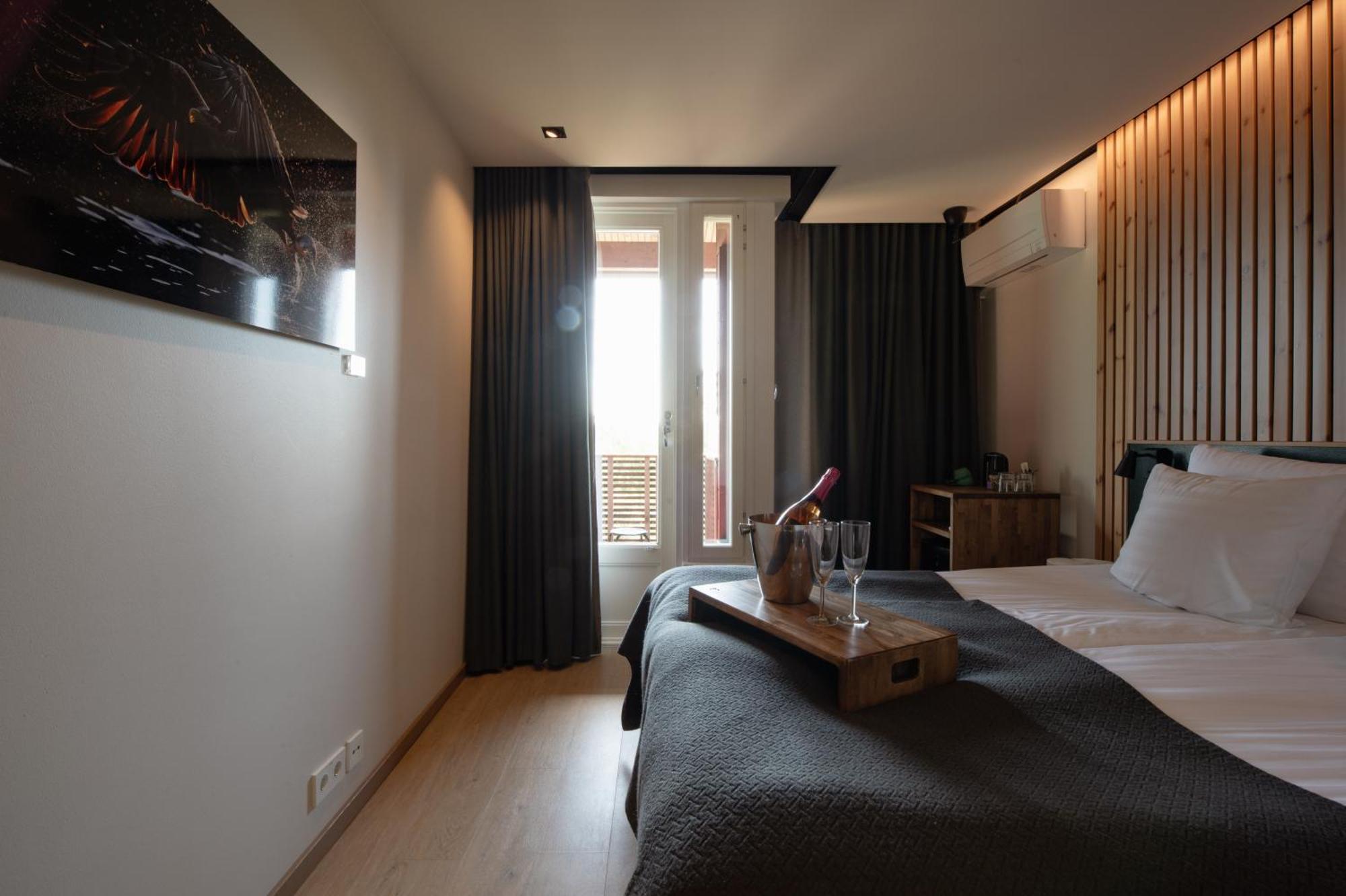 Haltia Lake Lodge Nature Boutique Hotel & Glamping Esbo Eksteriør bilde